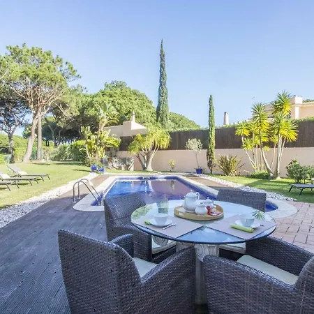 Villa Rubi By Algarve Holidays *